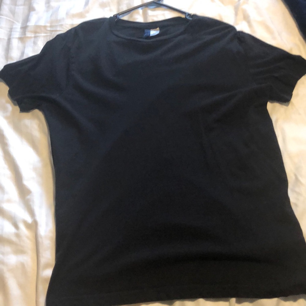 Divided men’s size large black tee